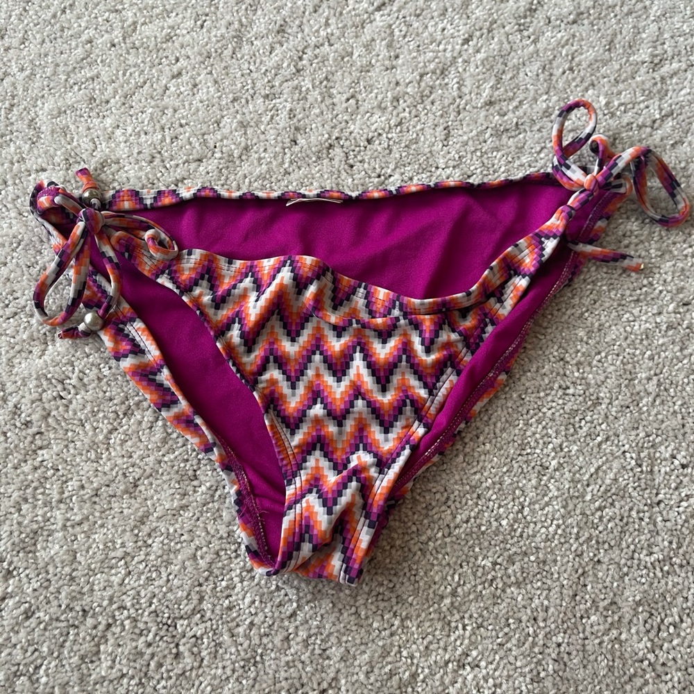 Bikini bottoms